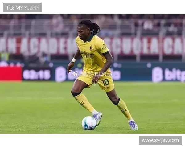 原创米兰名宿舍甫琴科接受意天空体育采访谈到了莱奥，他认为莱奥完全可以胜任中锋位置